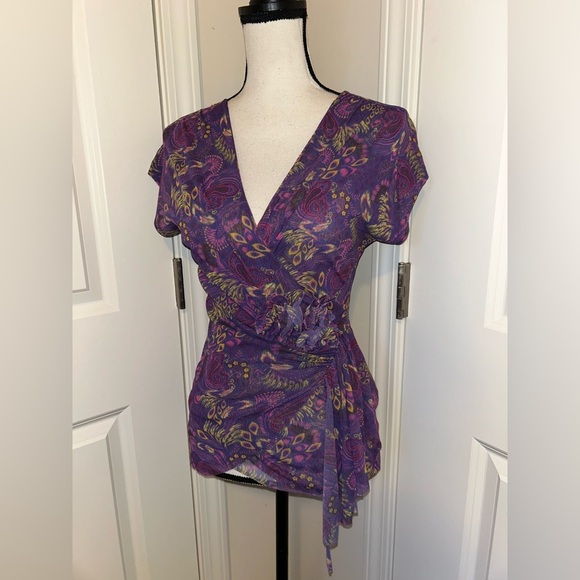 Johnny Heaven Purple mesh Wrap Top vneck floral design - Picture 2 of 4
